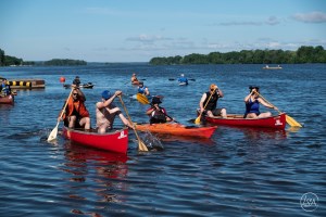 Kayaks sur la rivière